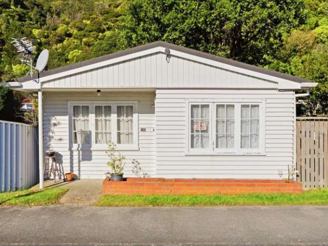 House for sale in Days Bay, Wellington