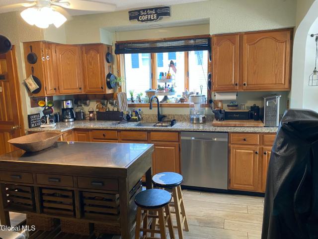 House for sale in Amsterdam, New York