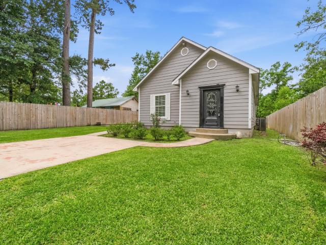 House for sale in Shepherd, Texas