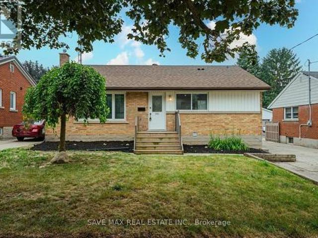House for sale in Kitchener, Ontario
