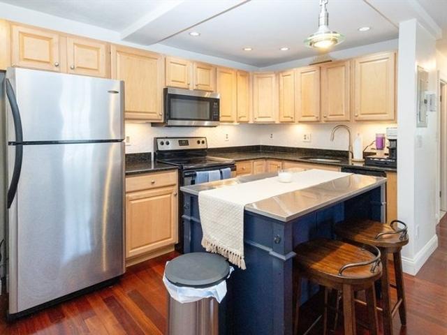 Condo for sale in Braintree, Massachusetts