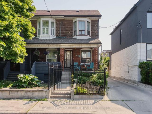 Townhouse for sale in Woburn, Ontario