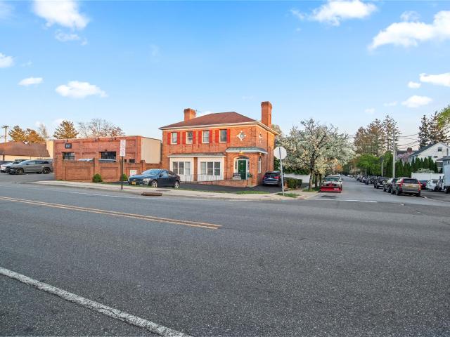Commercial for sale in Locust Valley