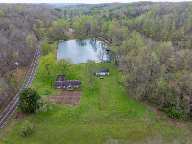 House for sale in Waverly