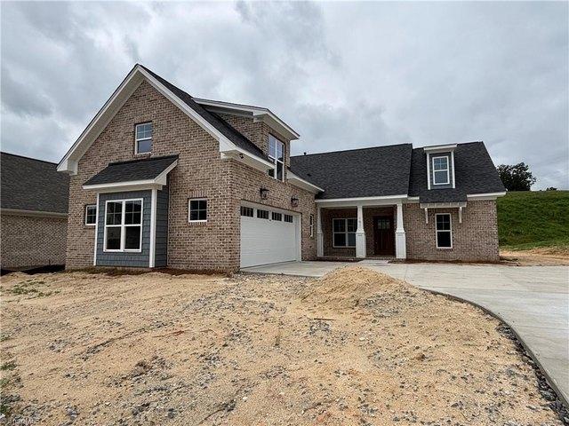 House for sale in Pfafftown, North Carolina