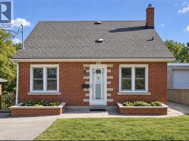 House for rent in Saint George's Neighbourhood Group, Guelph