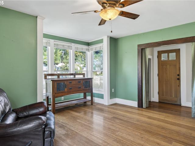 House for sale in Drain, Oregon