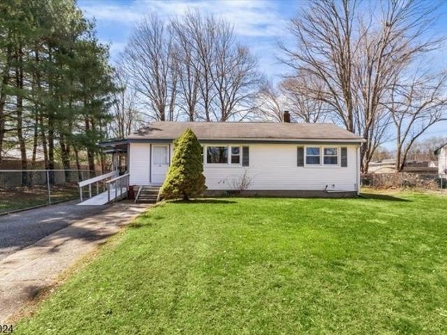 House for sale in Andover, New Jersey