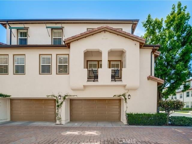 Townhouse for sale in Irvine, California