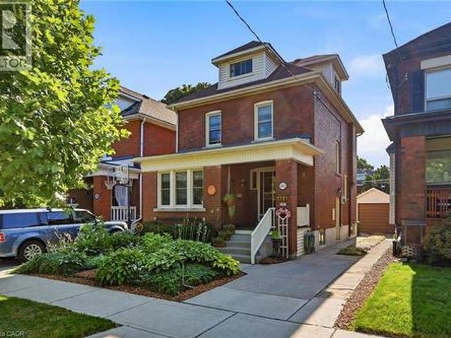 House for sale in Ancaster, Ontario