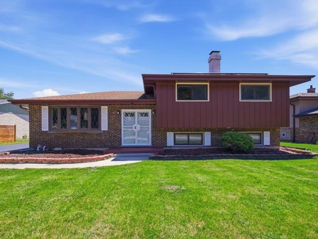 House for sale in Wood Dale, Illinois
