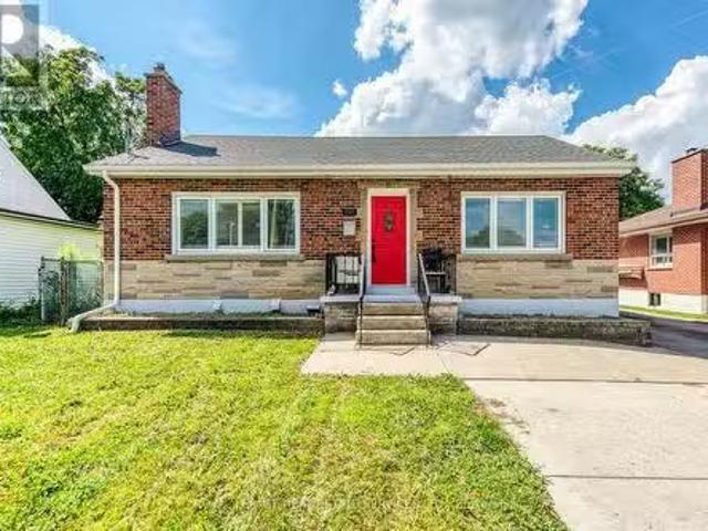 House for sale in Ancaster, Ontario