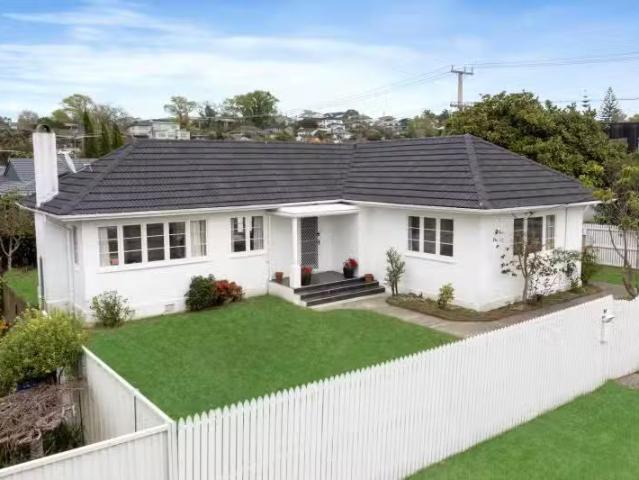 House for sale in Paremoremo, Oroua County