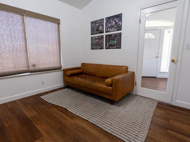 House for sale in Kingsburg, California