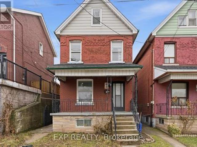 House for sale in Ancaster, Ontario