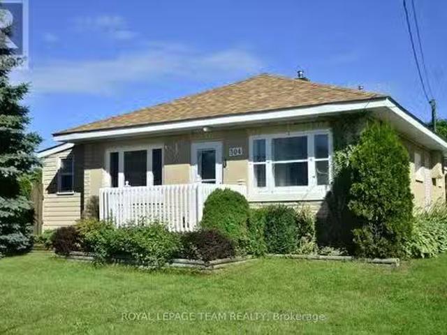 House for sale in Edwardsburgh cardinal, Ontario