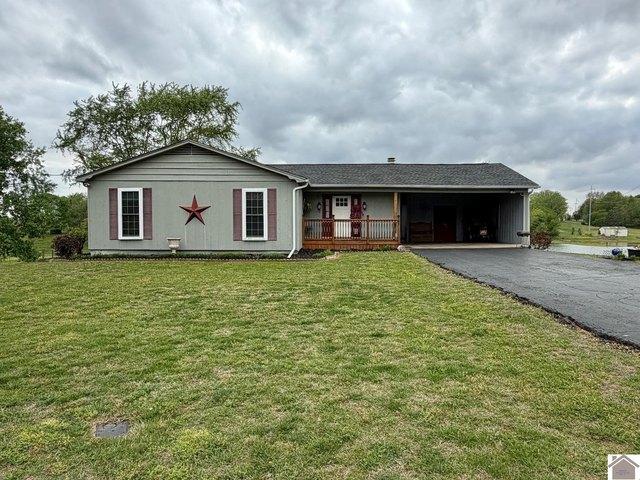 House for sale in Mayfield, Kentucky