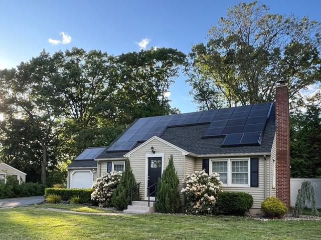 House for sale in Southington, Connecticut