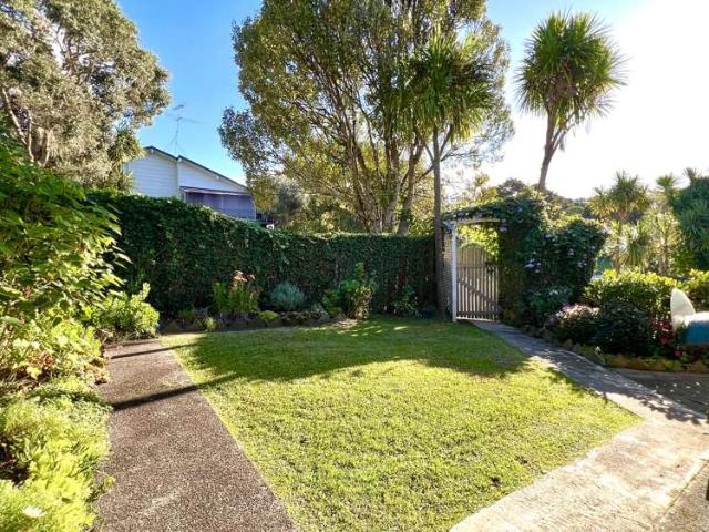 House for sale in Wairau Valley