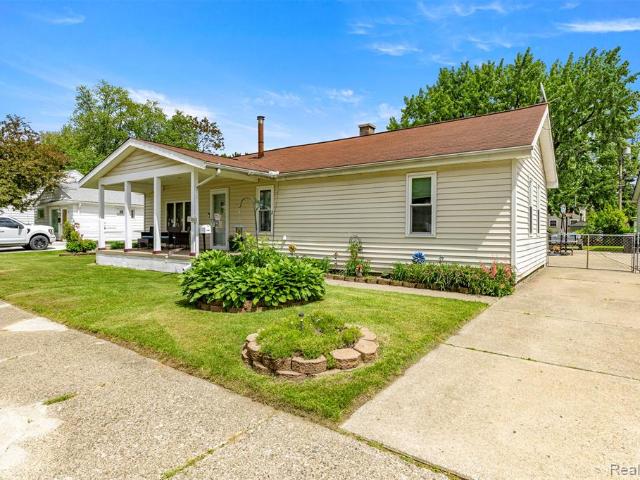 House for sale in Melvindale