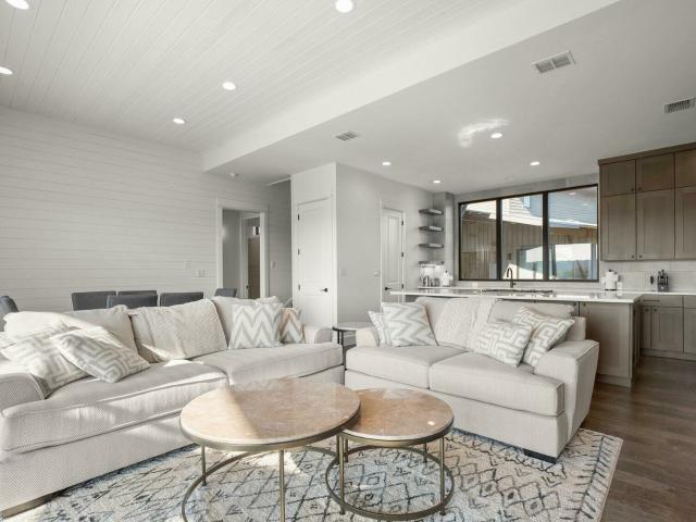 Condo for rent in Spicewood