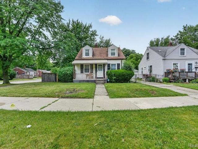 House for sale in Harper Woods, Michigan