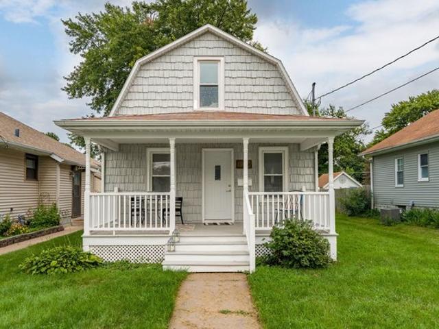 House for sale in Moline, Illinois