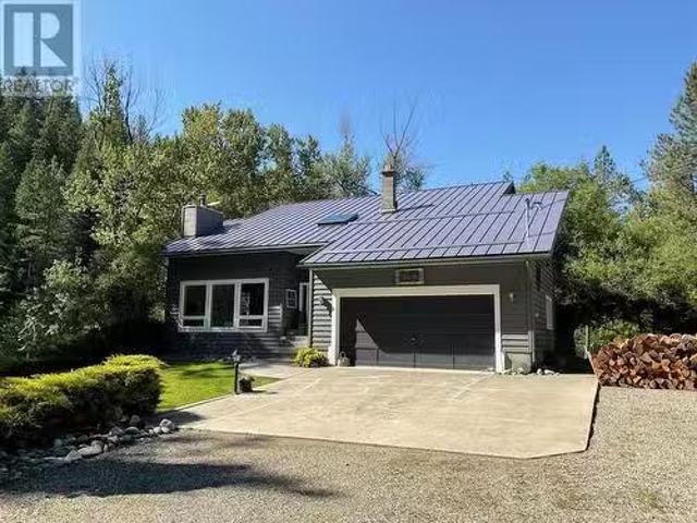 House for sale in Midway, British Columbia