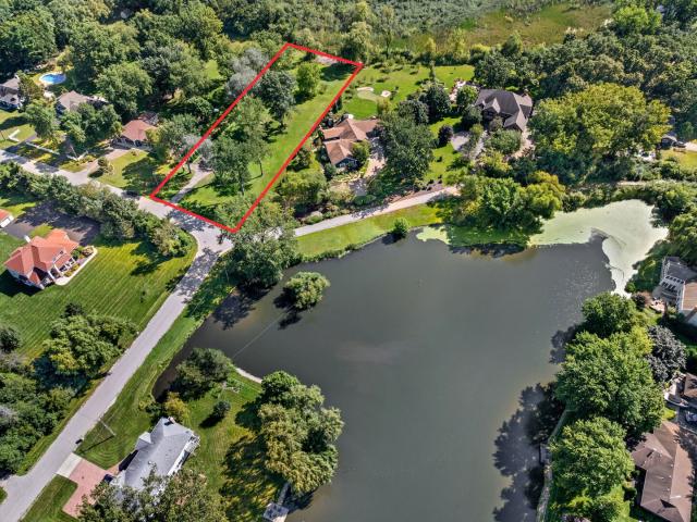 Land for sale in Green Oaks, Illinois