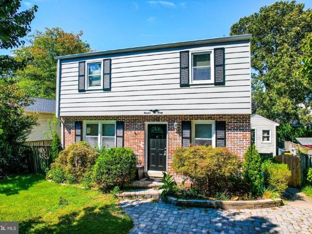 House for sale in Woodland Beach, Edgewater