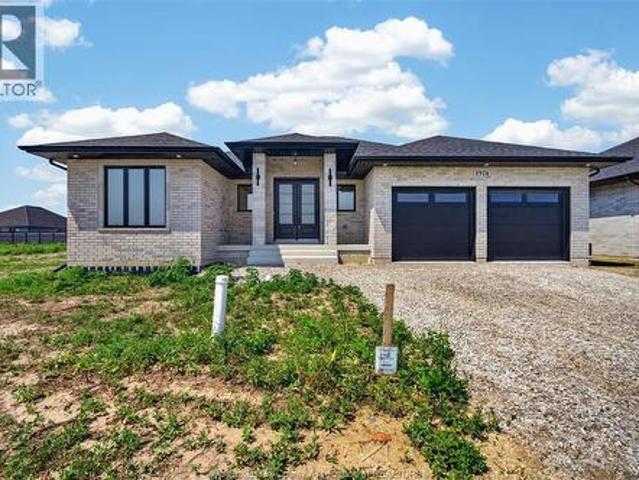 House for sale in Kingsville, Ontario