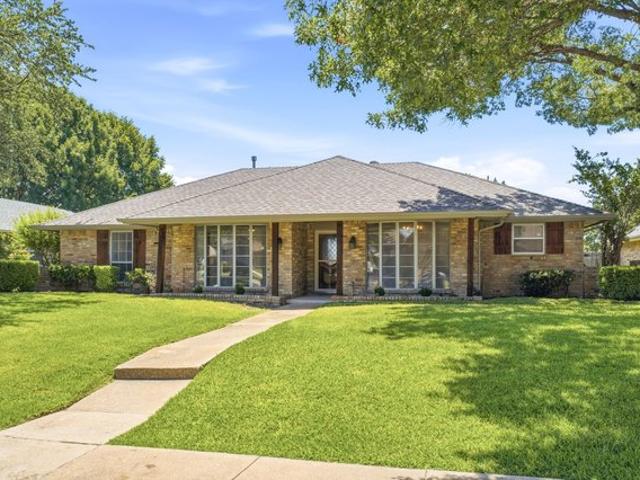 House for sale in Carrollton, Texas
