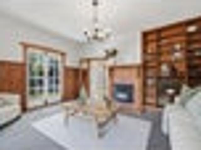 House for sale in Chaslands, Canterbury