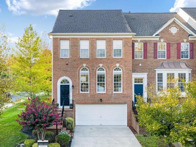 Townhouse for sale in Coton Commons, Leesburg