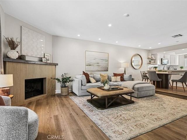 Townhouse for sale in Redondo Beach, Los Angeles County