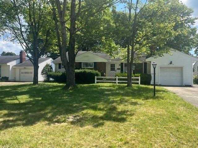 House for sale in Poland, Ohio