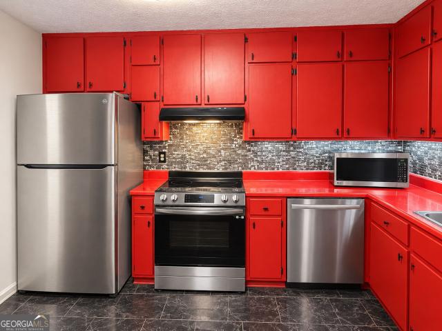 House for sale in Stokes Crossing, Stockbridge
