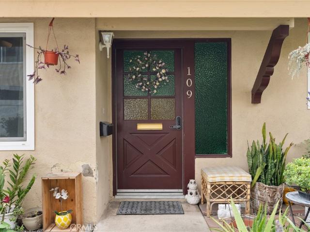Condo for sale in Santa Ana, California