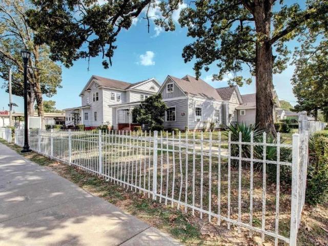 House for sale in Ark
