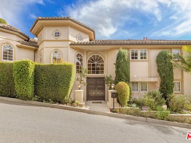 House for sale in Canoga Park, California