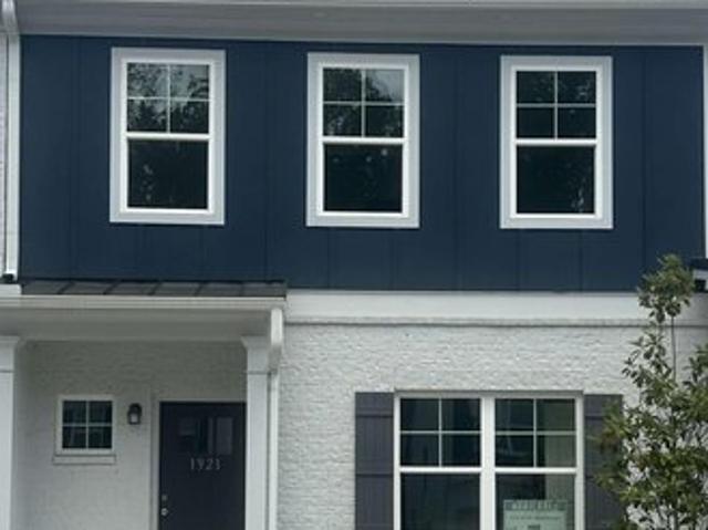 Townhouse for sale in Conyers, Georgia