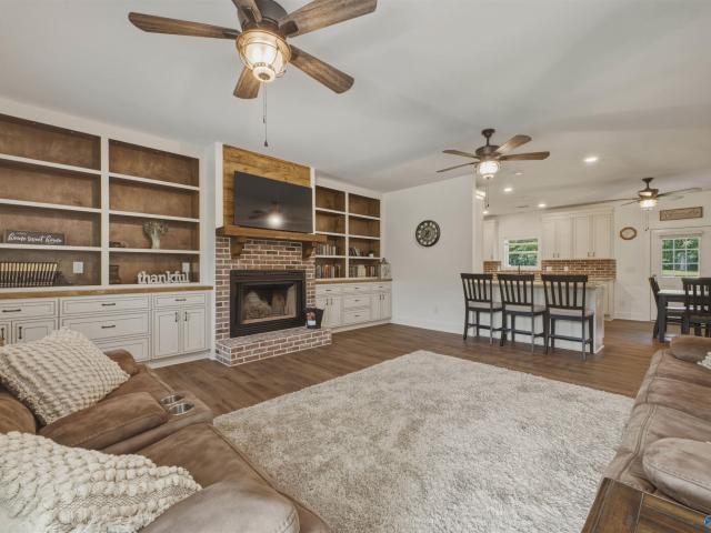 House for sale in Fort Payne, DeKalb County