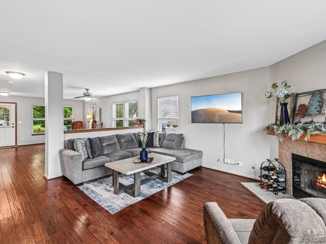 House for sale in Mchenry, Illinois