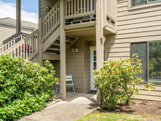 Condo for sale in Oregonia