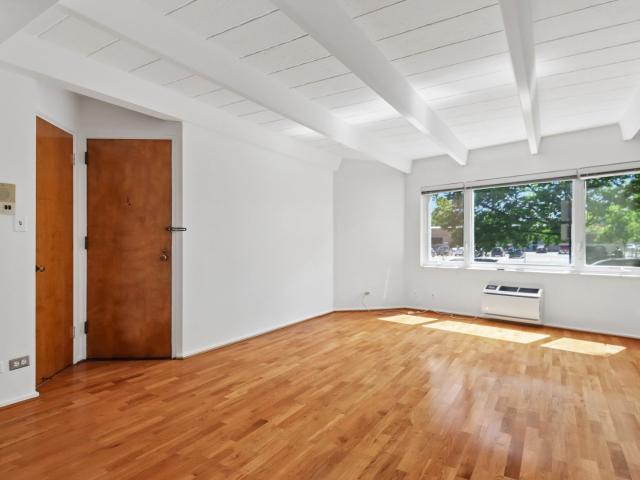 Condo for sale in Chicago Park, Illinois