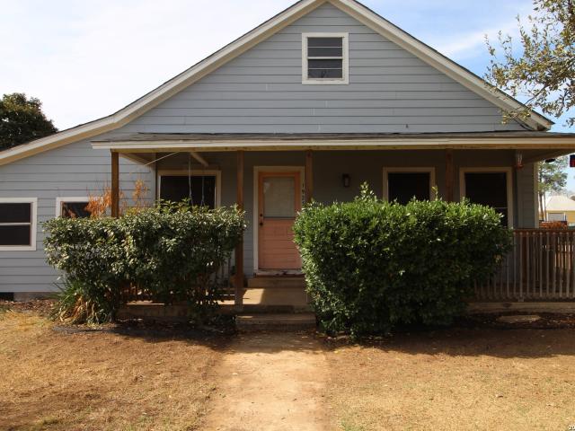 Property for sale in Lytle, Texas