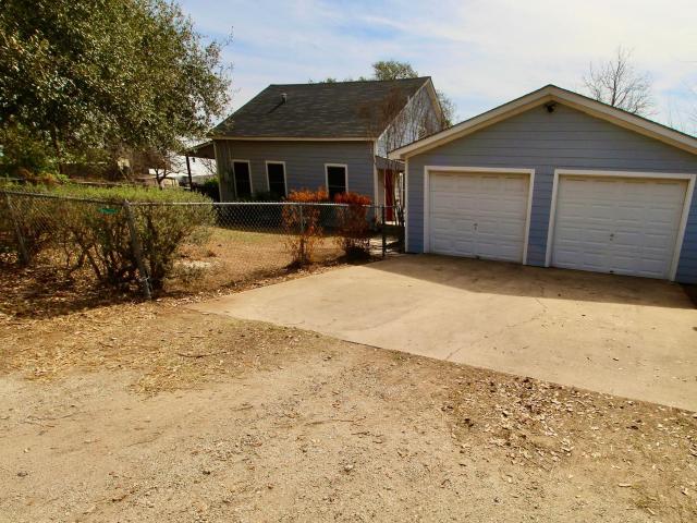 House for sale in Lytle, Texas