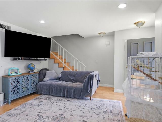 Townhouse for sale in Reseda, Canoga Park