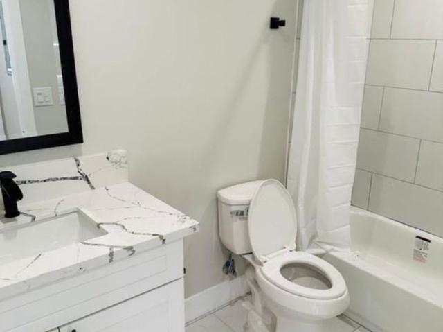 Apartment for rent in Redondo Beach, California