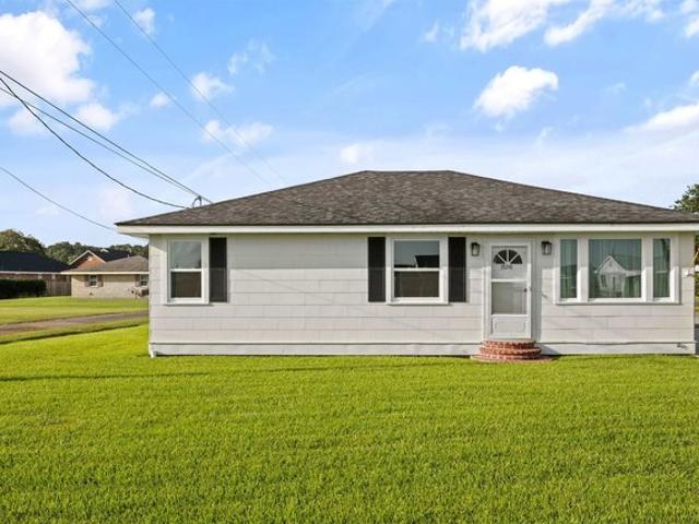 House for sale in Vacherie, Louisiana